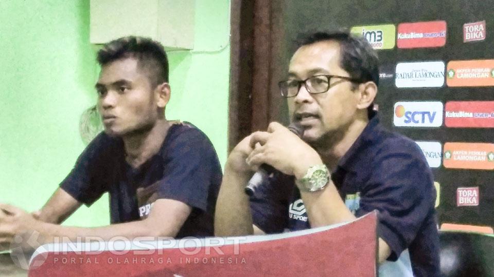 Pelatih Persela Lamongan, Aji Santoso. - INDOSPORT